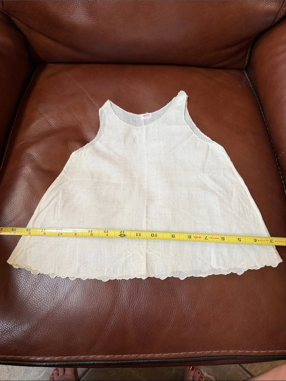 1950’s Cream Sleeveless Baby Linen-Button Shoulder Slip
